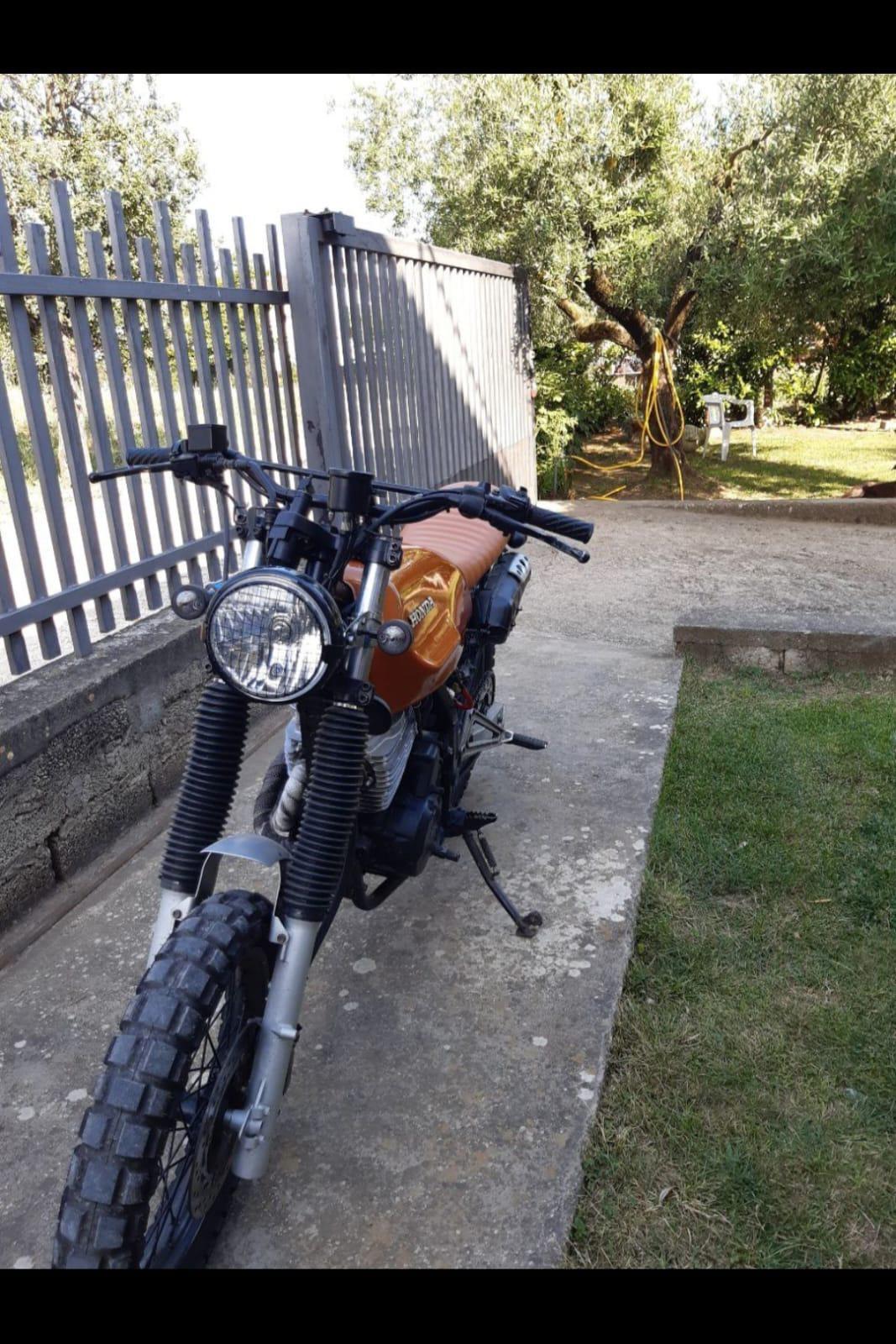 Honda nx 650 dominator perfetta