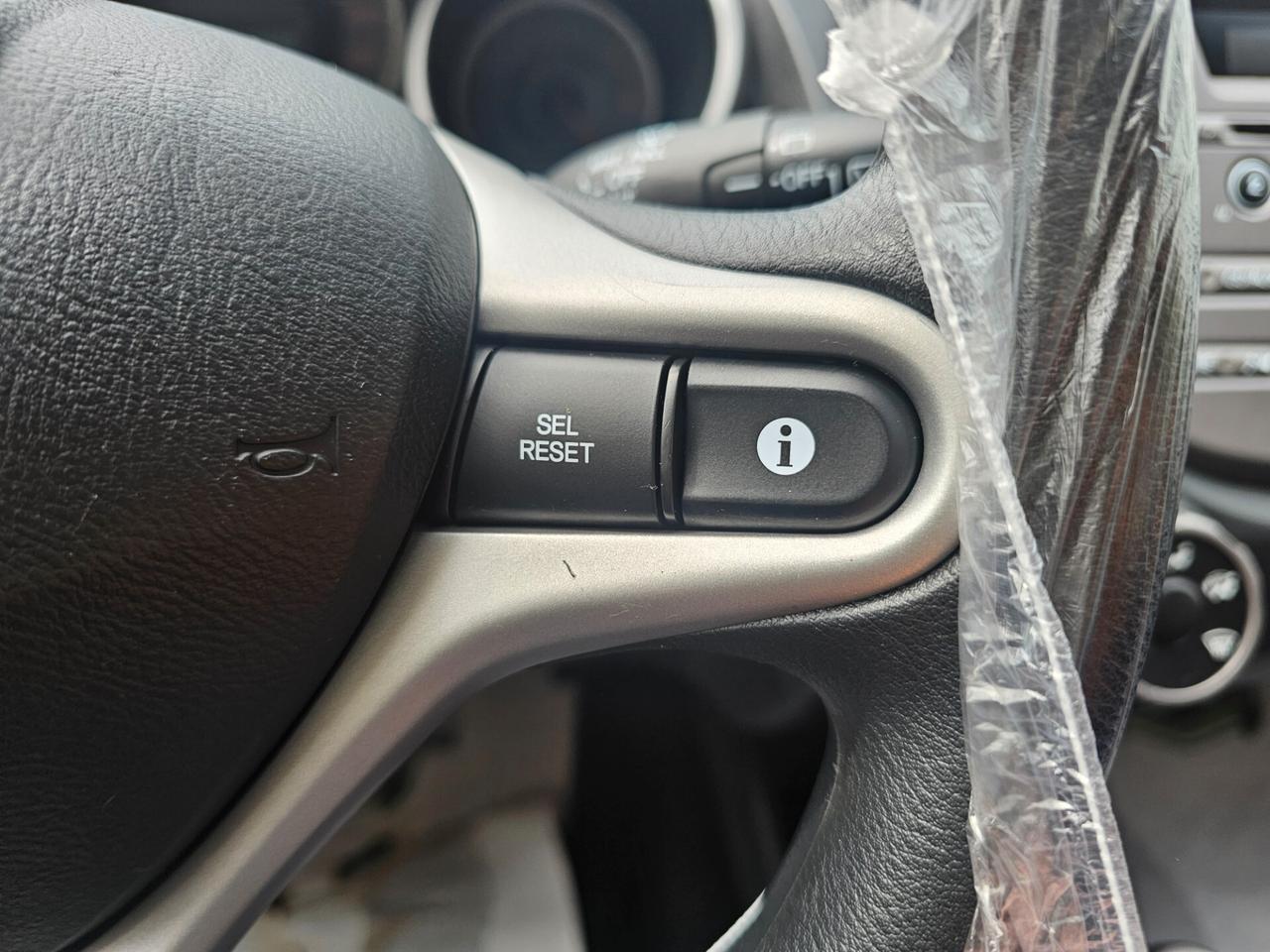 Honda Jazz 1.2 Benzina - Neopatentati