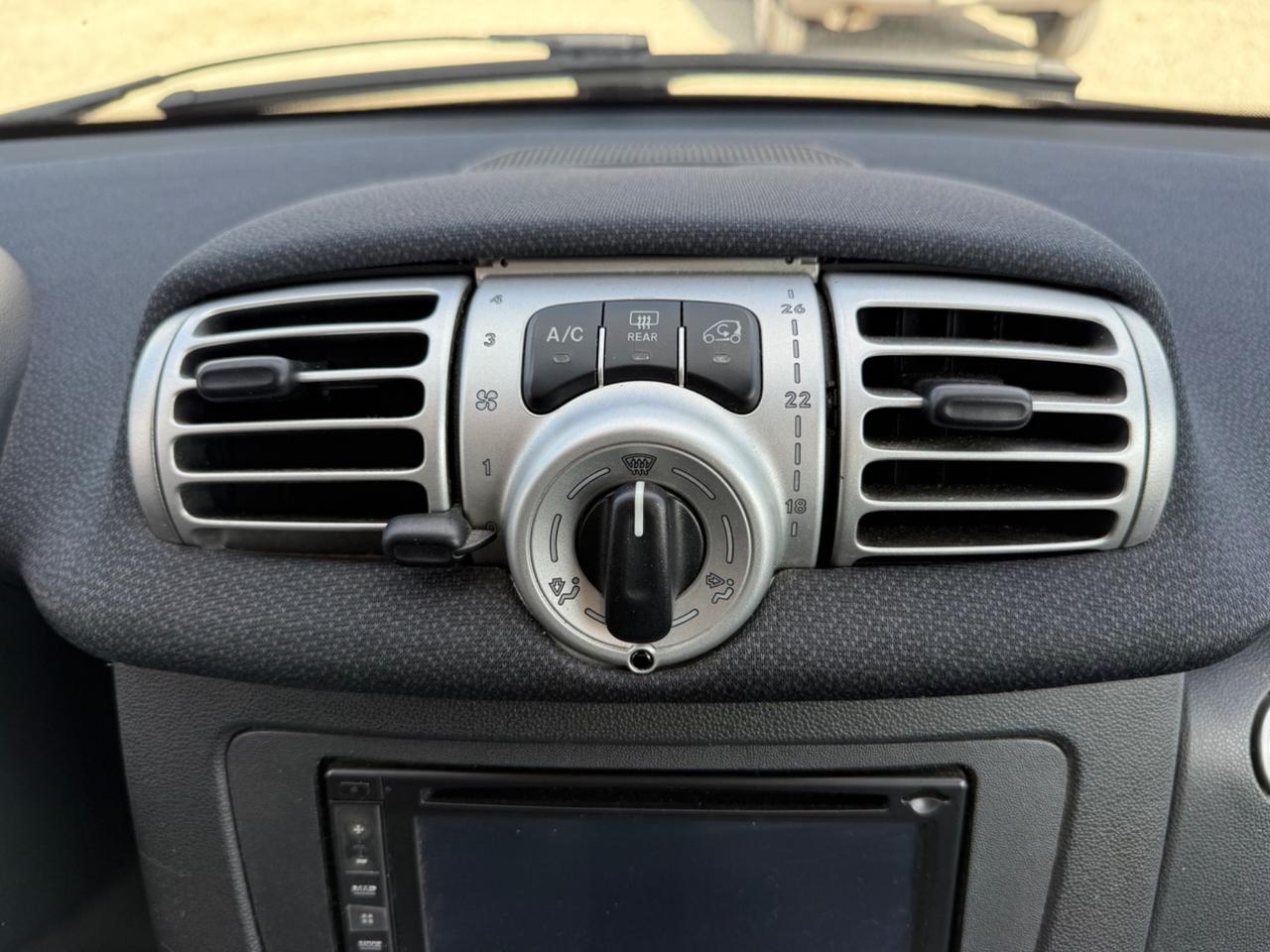 Smart ForTwo 1000 71 cv coupé passion 2011