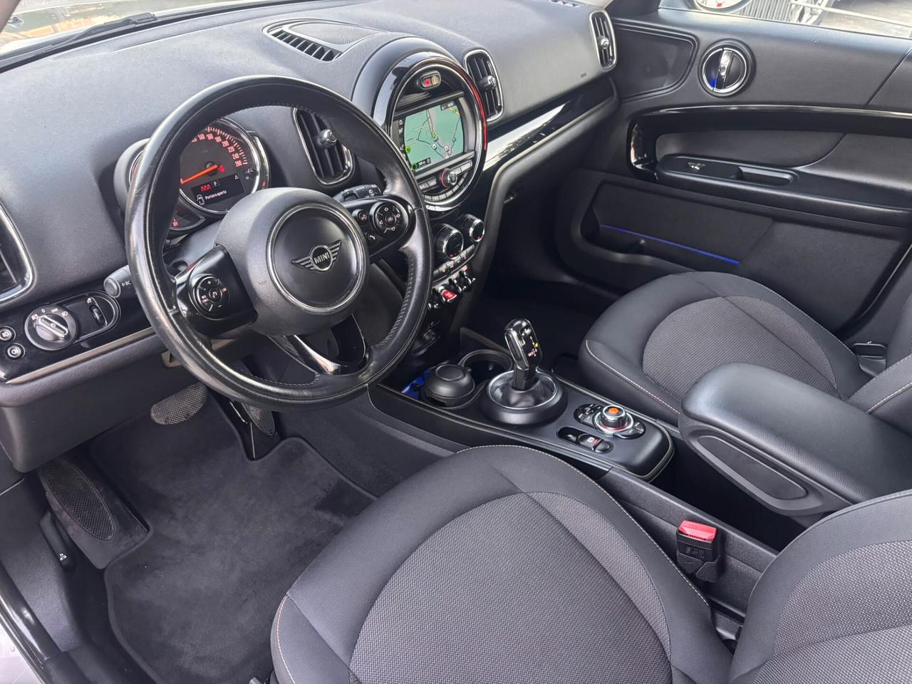 Mini Cooper D Countryman 2.0 Business Automatica