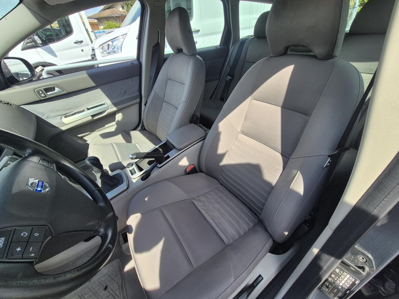 Volvo V50 2.0 D cat Kinetic OUTLET D'ARCANGELO MOTOR