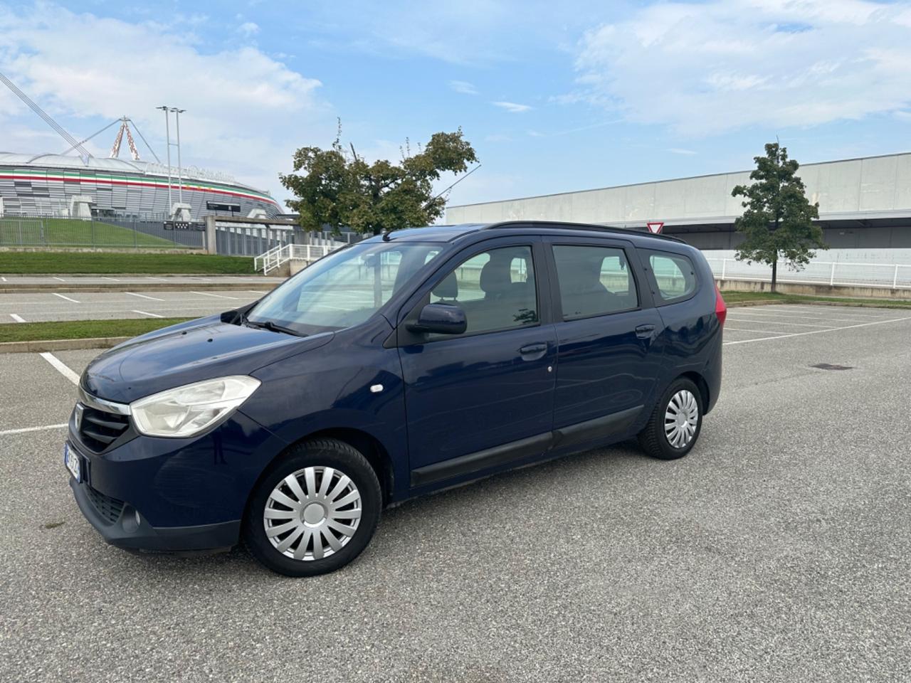 Dacia Lodgy Dacia lodgy 1.6 gpl fino 2032 posti a sedere 7