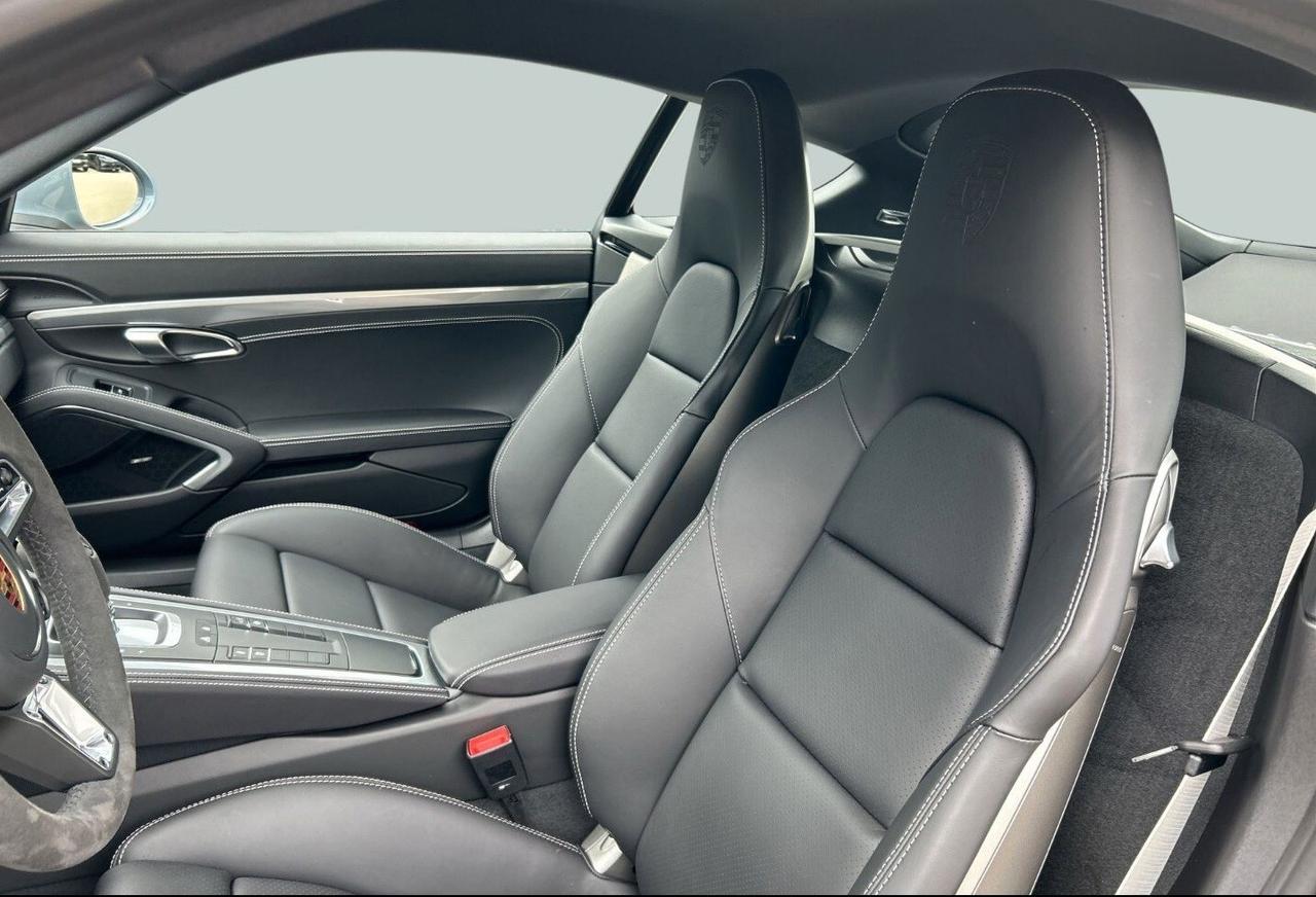 Porsche 718 Spyder Porsche Cayman Style edition