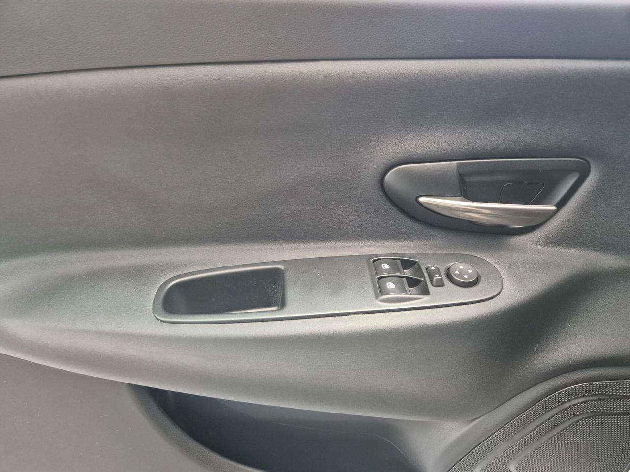 Lancia Ypsilon 1.2 69 CV 5 porte Gold