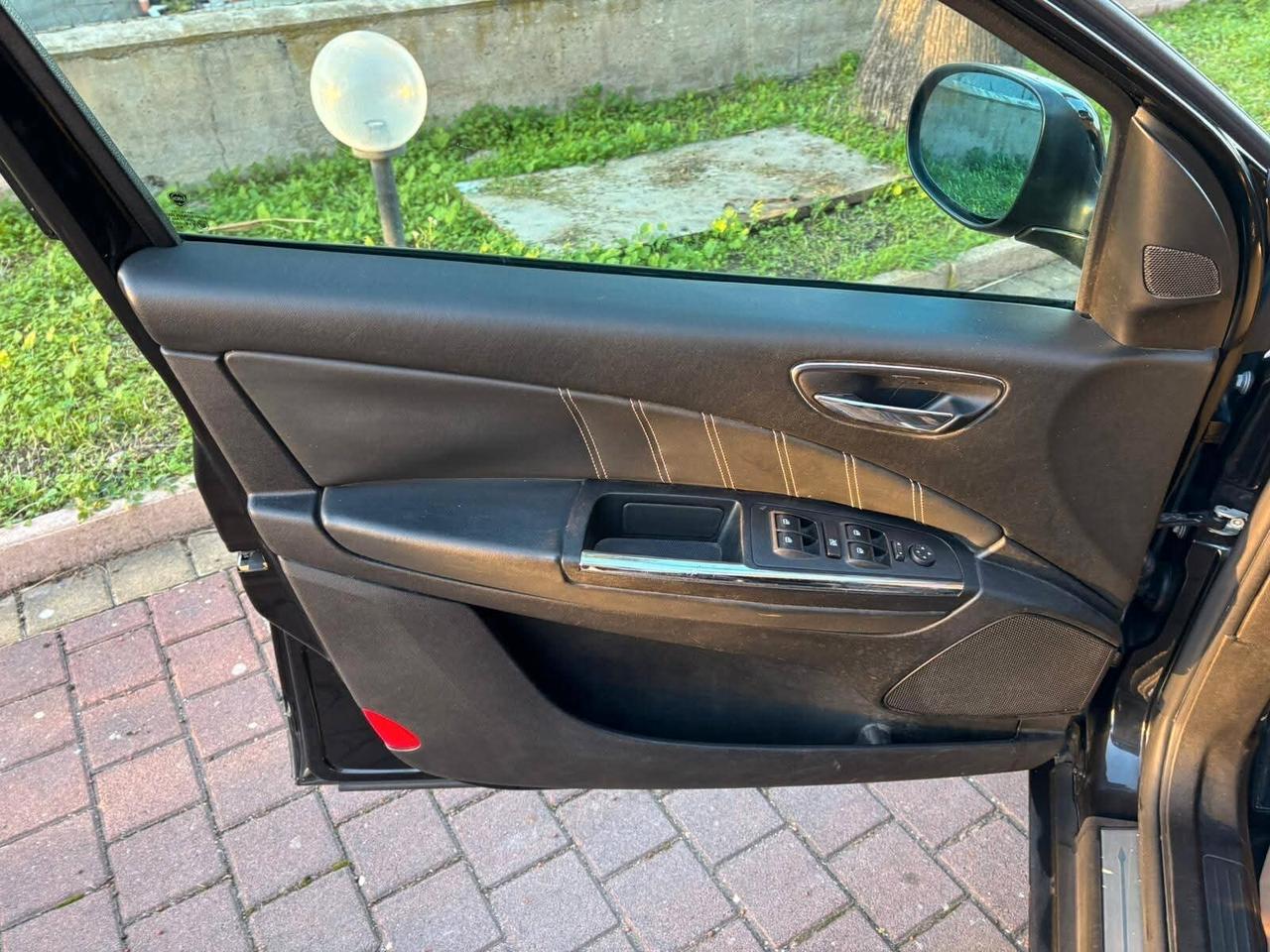 Lancia Delta 1.6 MJT DPF Platino