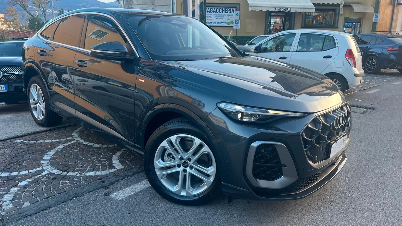 Audi Q5 SPB 40 TDI quattro S tronic line Int+Ext Grigio Daytona km O