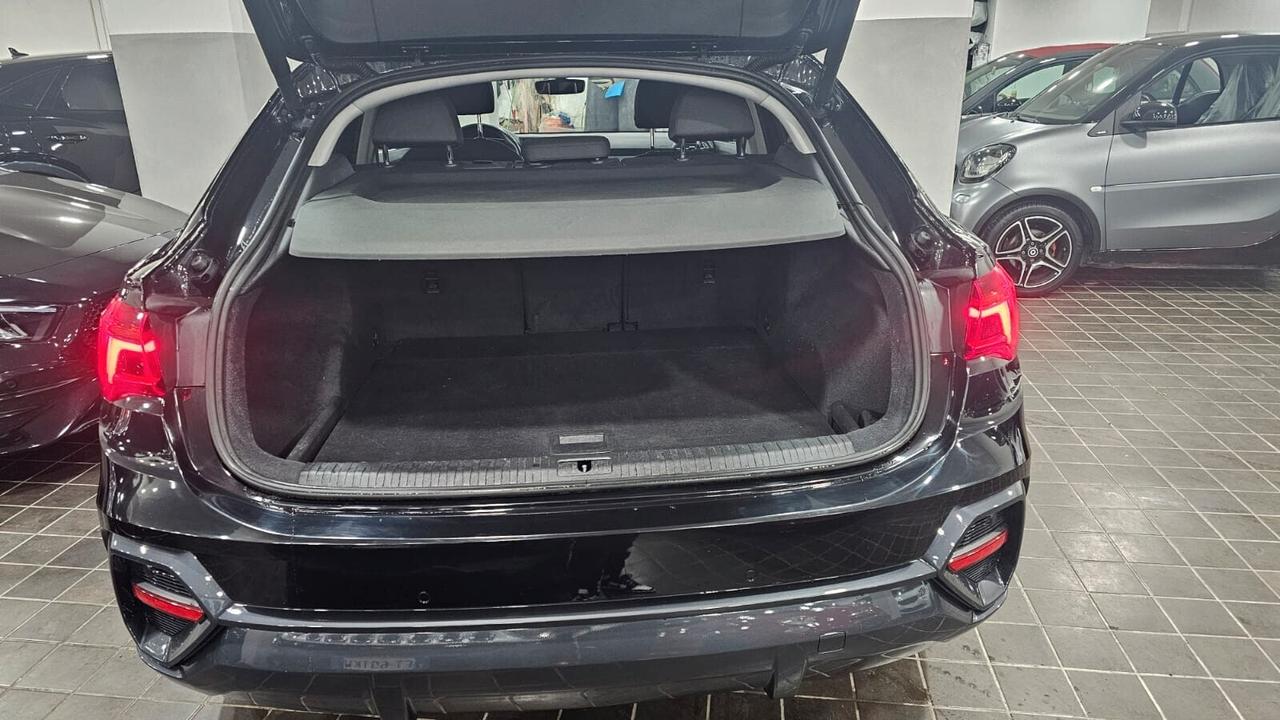 NUOVA AUDI Q3 SPORTBACK S-LINE EDITION 35 TDI 150CV S-TRONIC IDENTITY BLACK