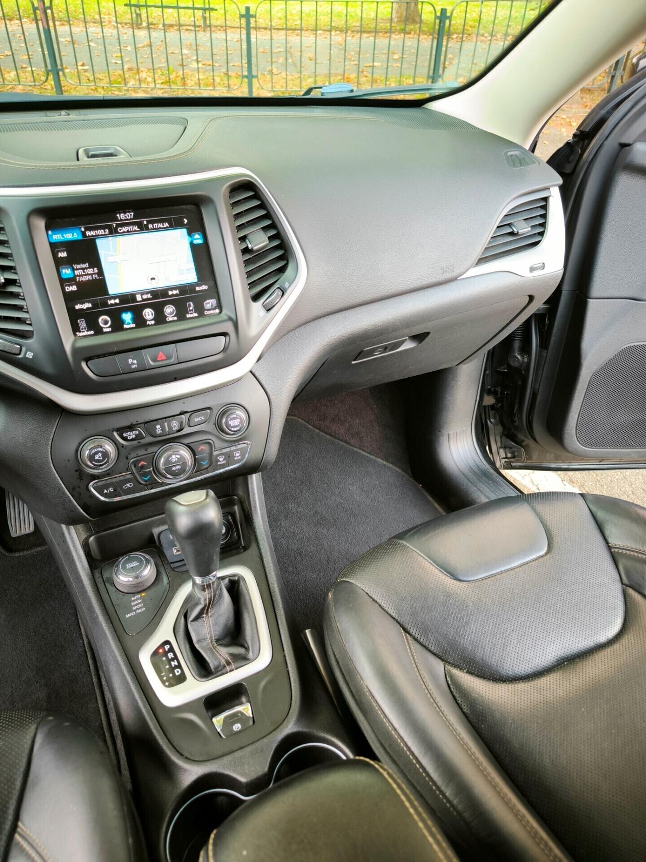 Jeep Cherokee 2.2 Mjt II 4WD Active Drive Overland