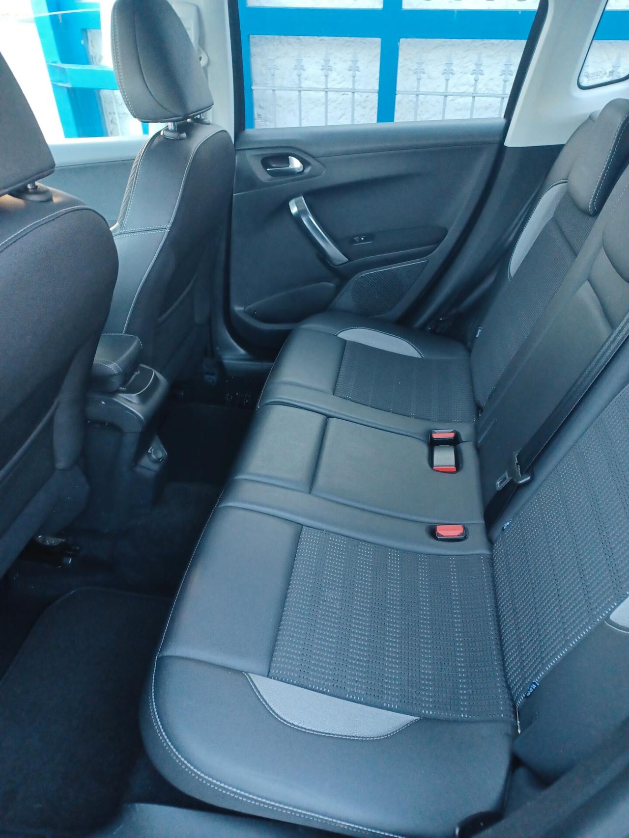 Peugeot 2008 1.6 HDI 120 CV ALLURE 2018