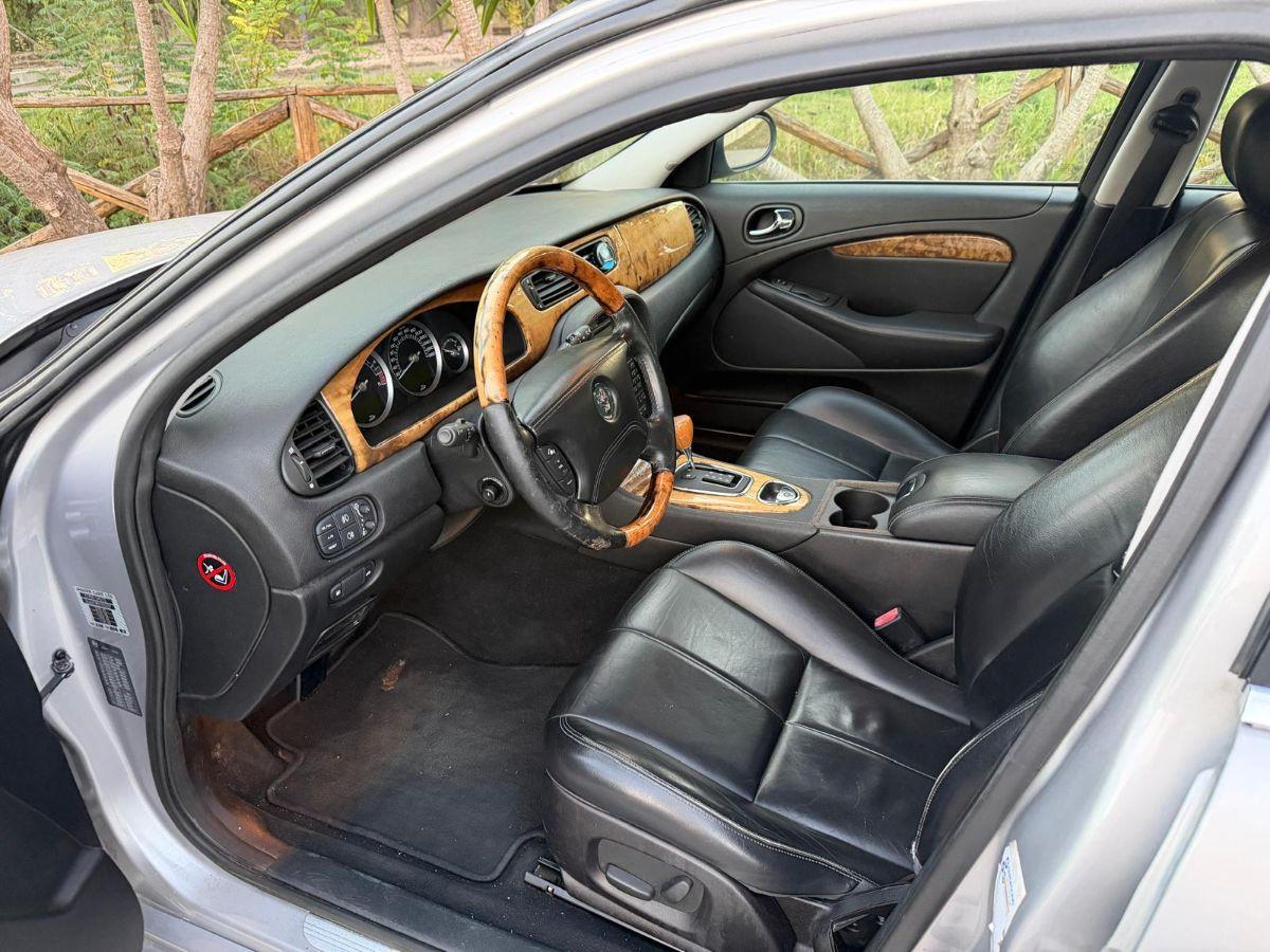 JAGUAR - S-Type - 2.7 diesel V6 Executive