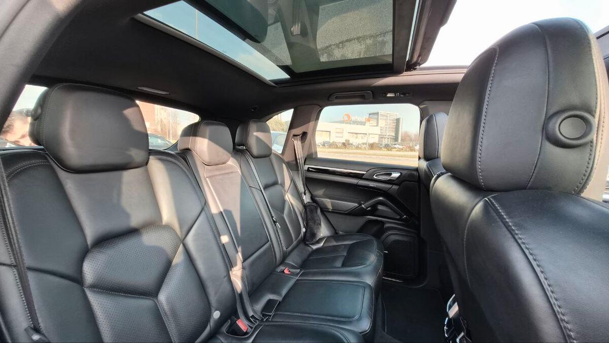 Porsche Cayenne 3.0 Platinum Edition tiptronic