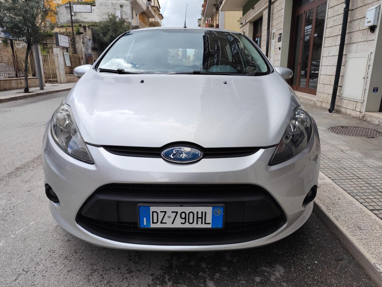 Ford Fiesta 1.4 BENZ/GPL 97CV PERFETTA