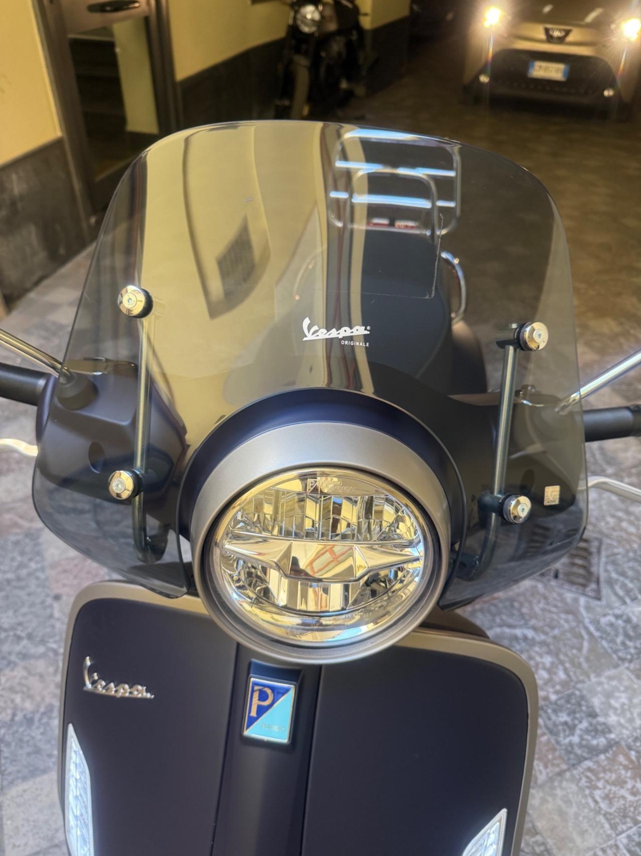 Piaggio Vespa 300 GTS SUPER TECH