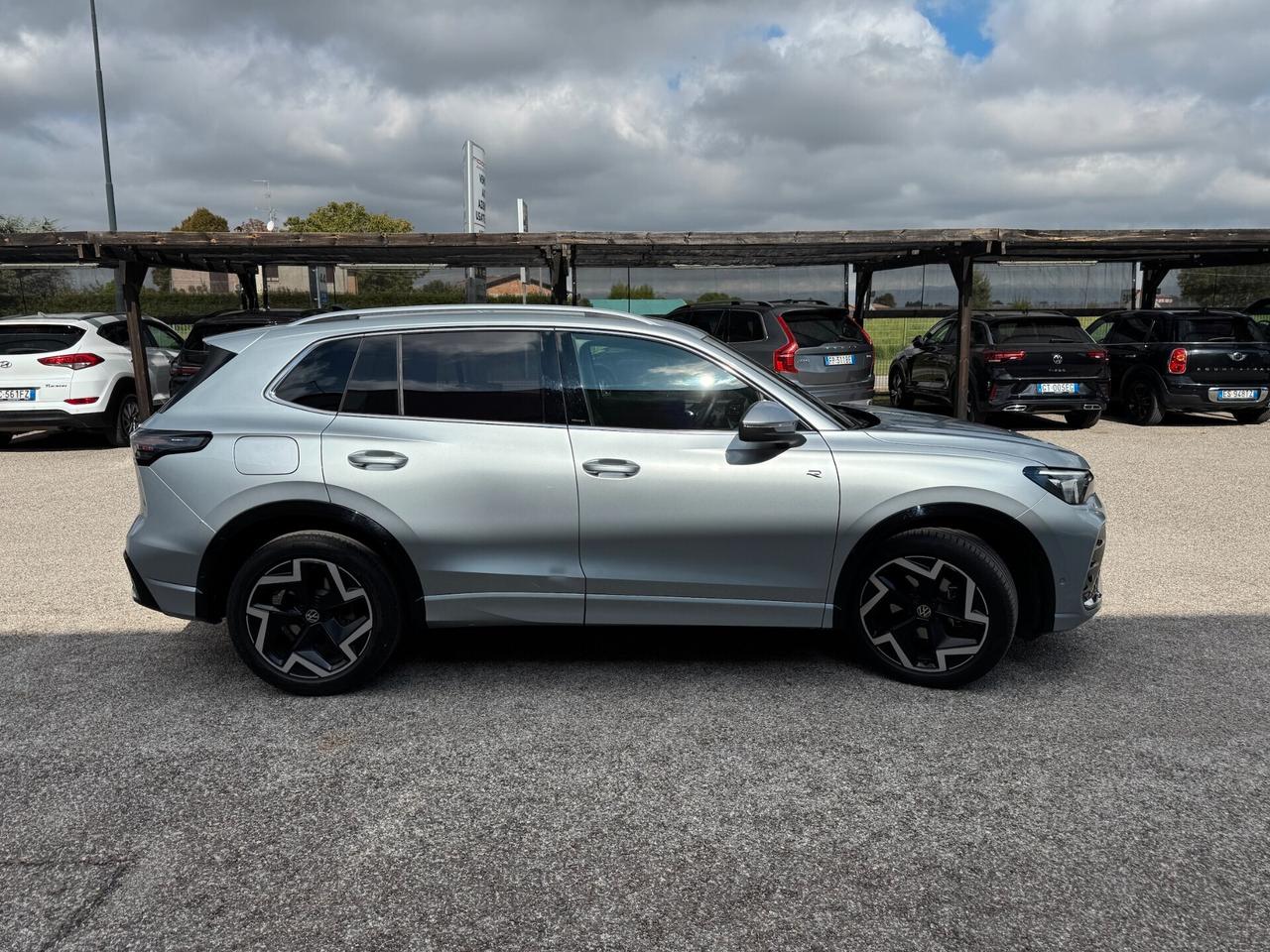 Volkswagen Tiguan 1.5 eTSI 150 CV ACT DSG R-Line FULL OPTIONAL