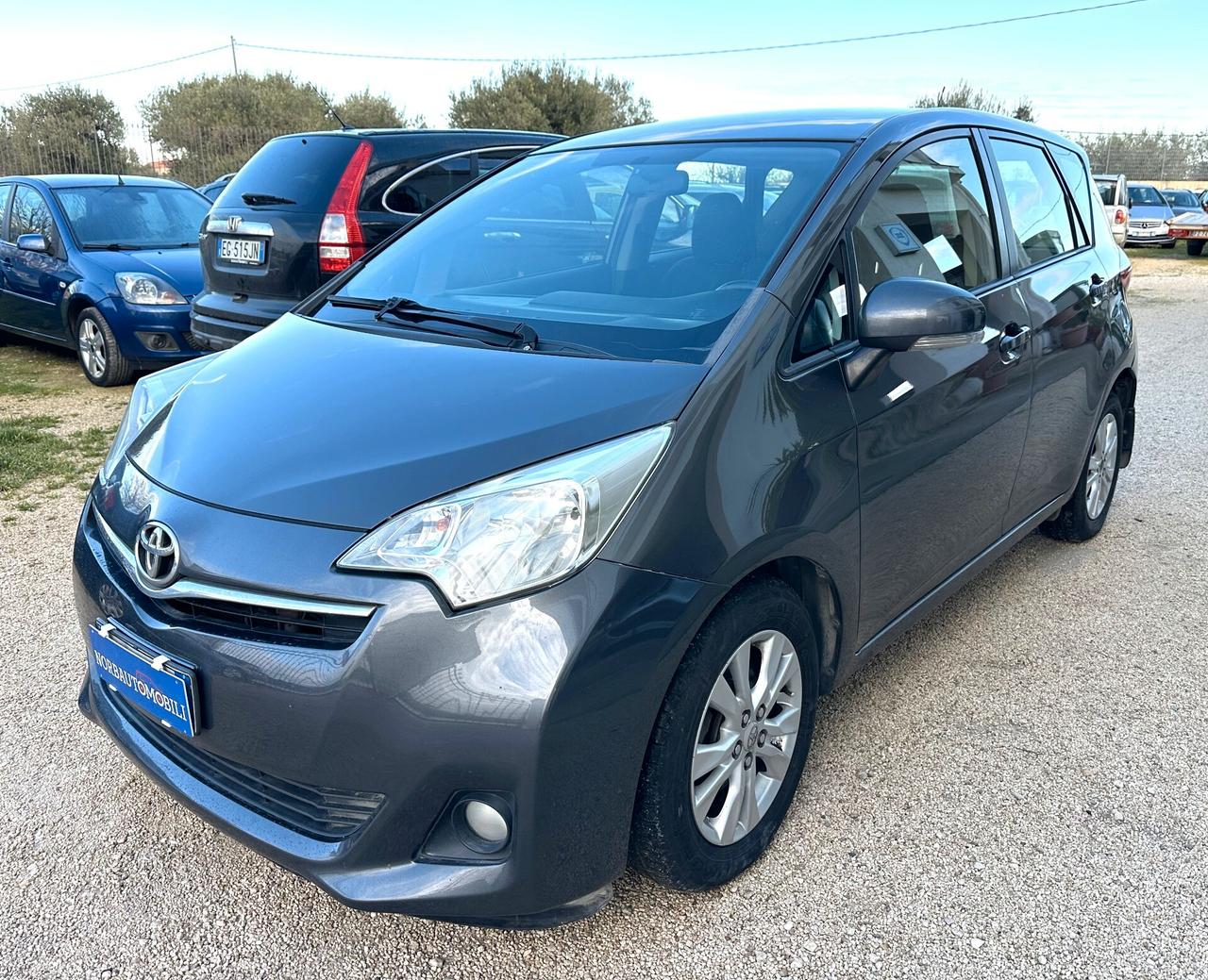 Toyota Verso-S 1.4D Lounge Navi Retrocamera 2012