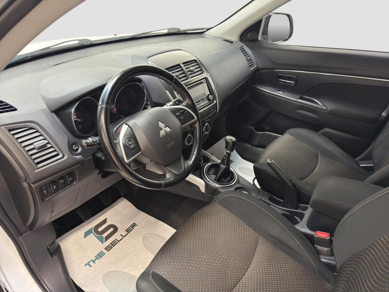 Mitsubishi ASX 1.8 Invite 4wd FL