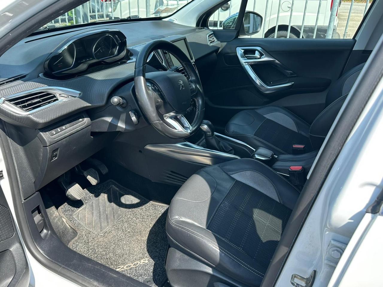 Peugeot 2008 1.6 e-HDi 92 CV Stop&Start Allure