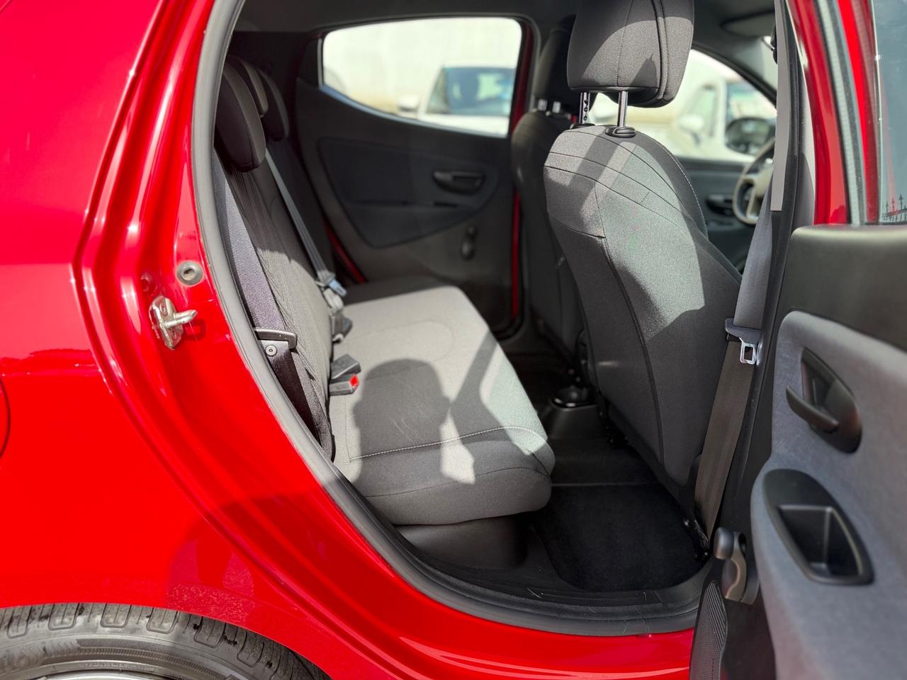 Lancia Ypsilon 1.0 FireFly 5 porte S&S Hybrid 32 MILA KM