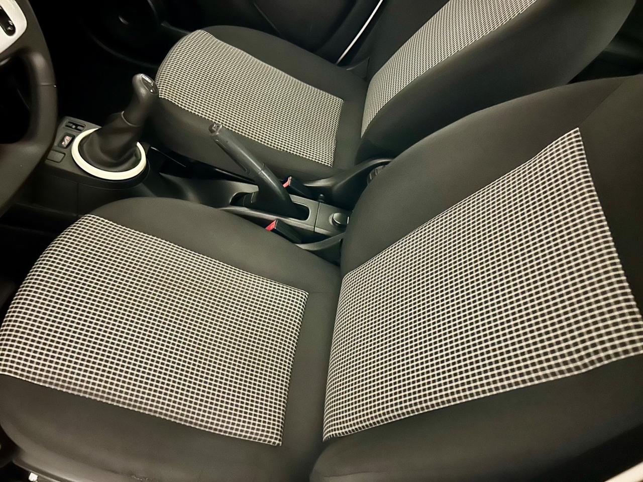 Renault Twingo SCe Lovely