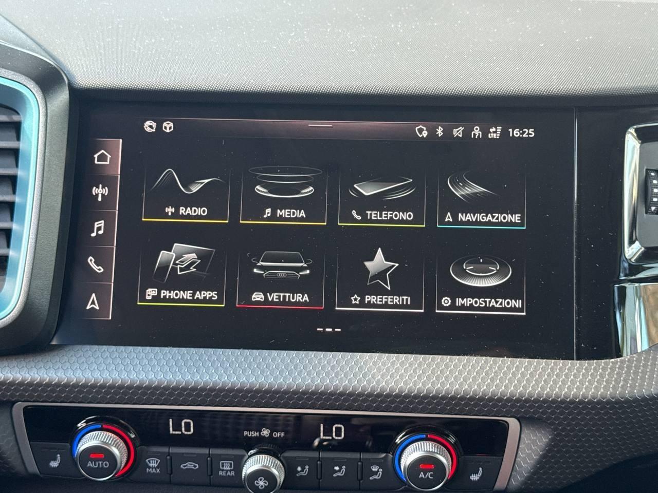 AUDI A1 II 2022 allstreet - A1 allstreet 30 1.0 tfsi Business 116cv