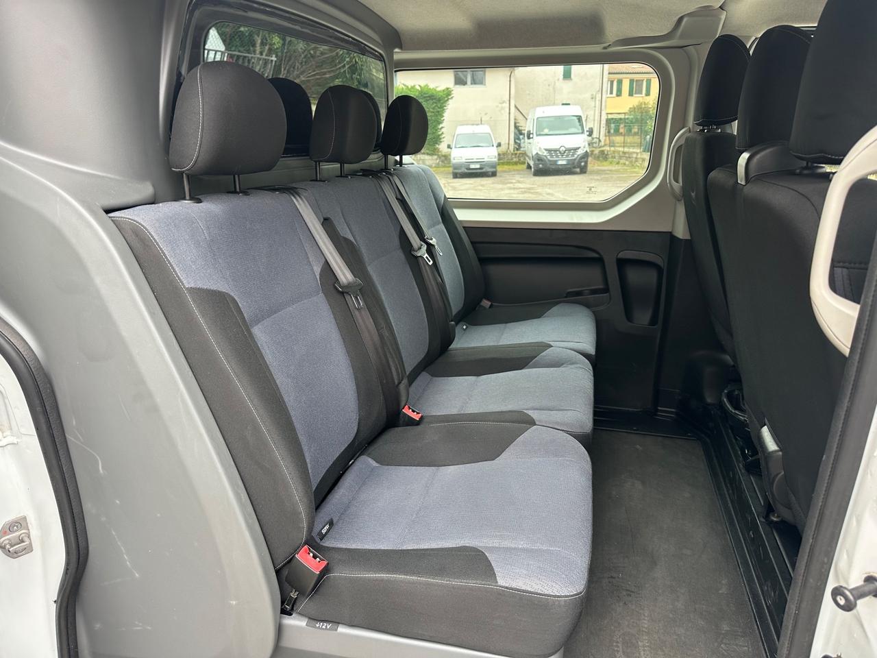 Renault Trafic 6 posti Autocarto Poss Finanziamento