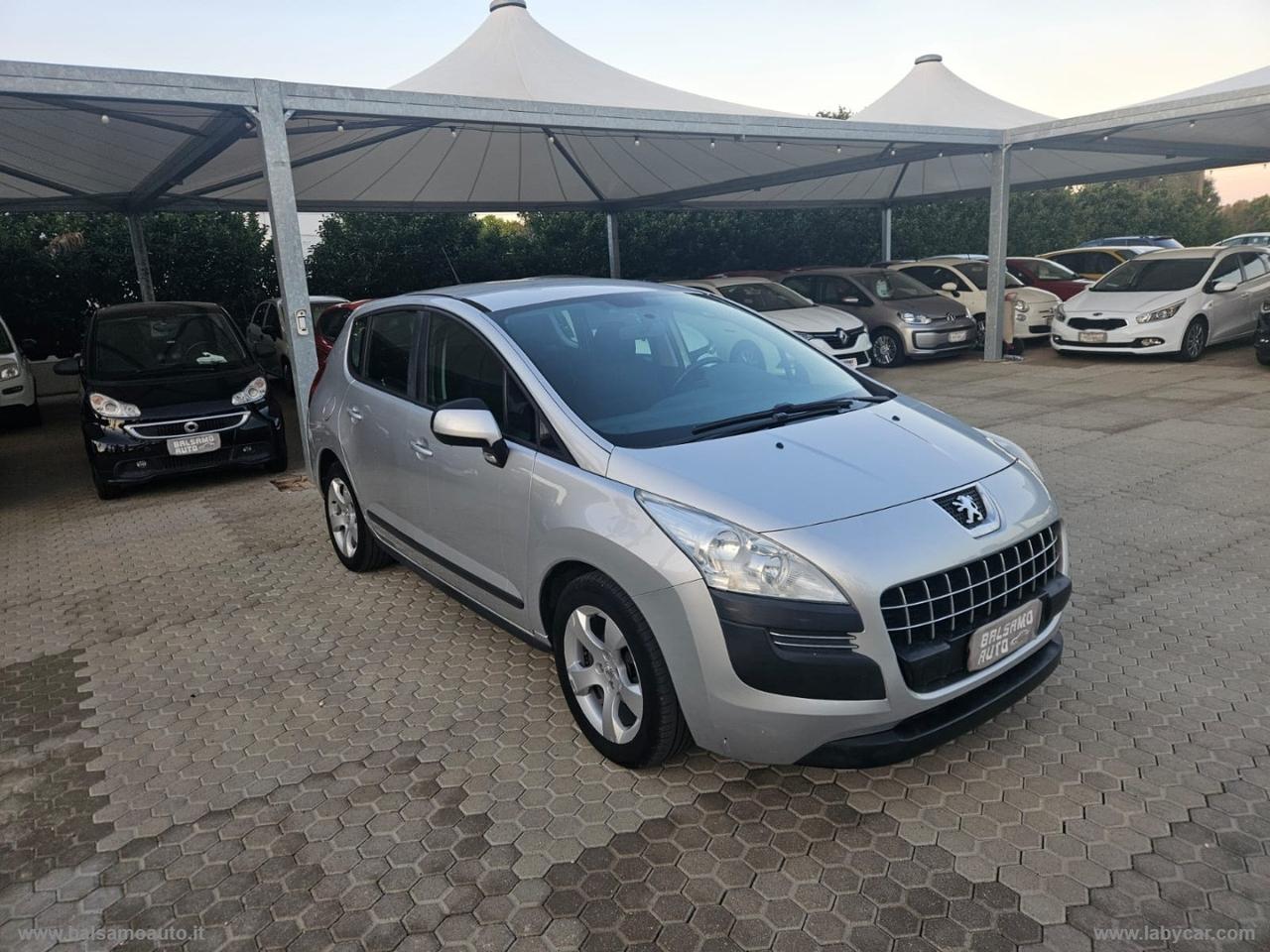 PEUGEOT 3008 1.6 HDi 110 CV Tecno