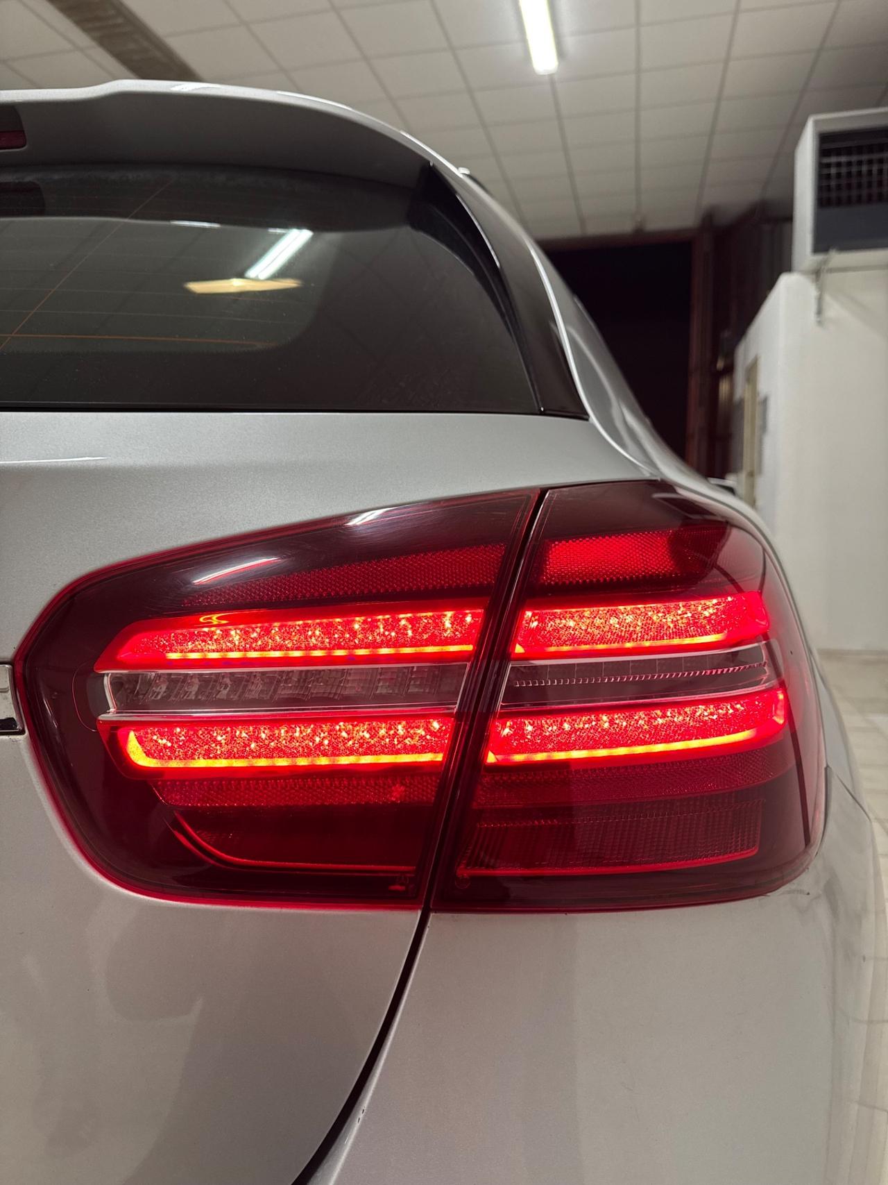 Mercedes-benz GLA 180 d Premium