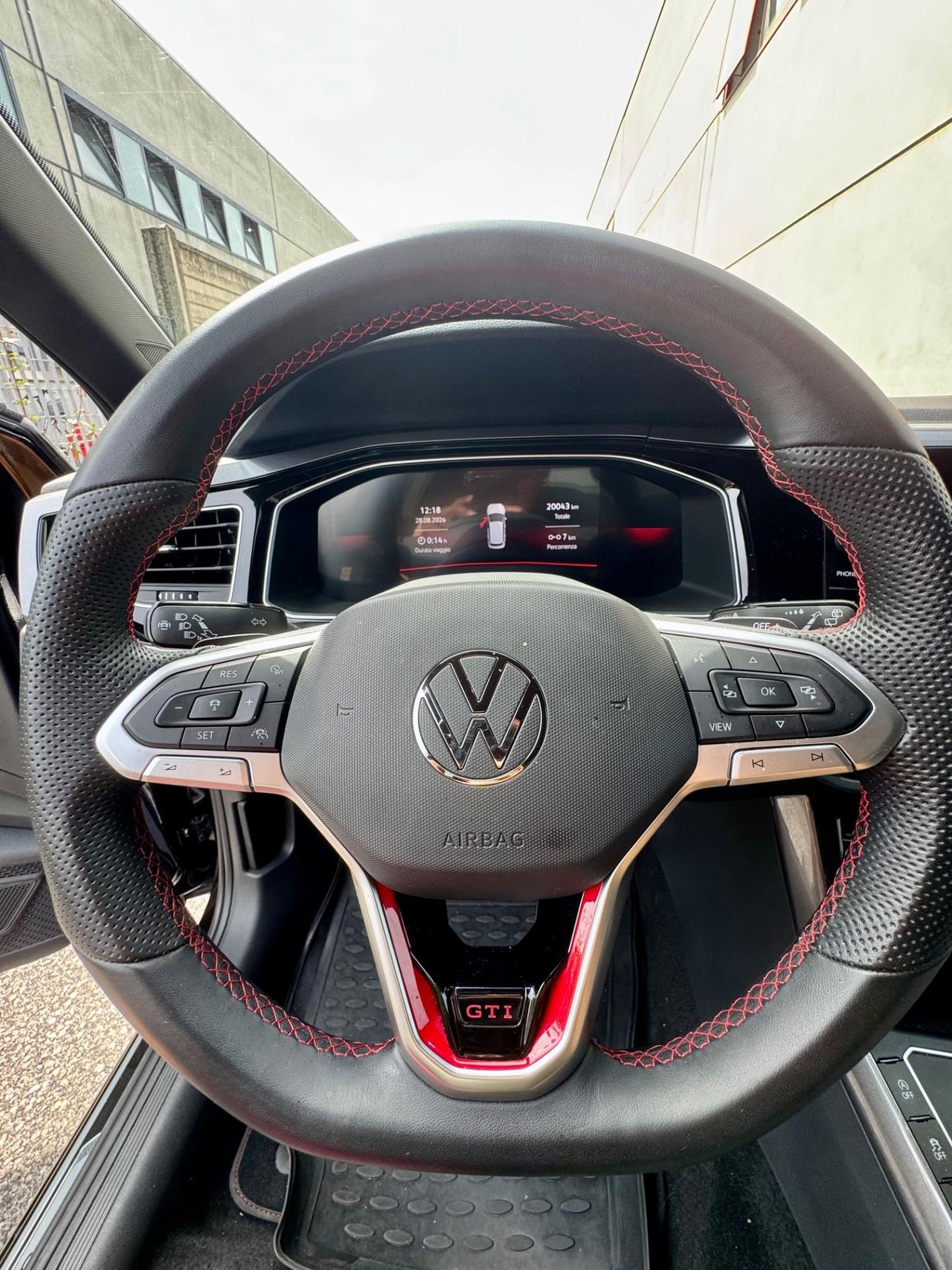 Volkswagen Polo 2.0 TSI DSG GTI