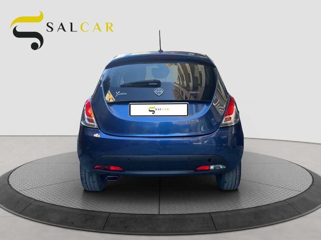 Lancia Ypsilon 1.0 70cv firefly hybrid Gold 2023