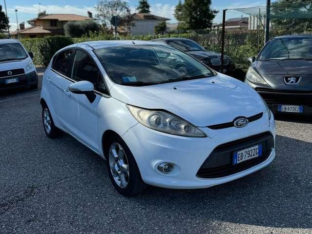 Ford Fiesta Fiesta 5p 1.4 16v + Gpl