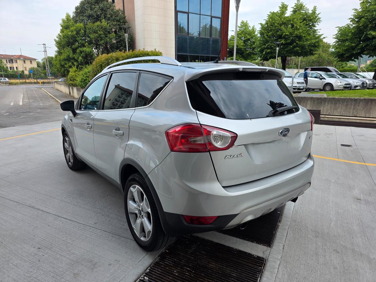 Ford Kuga 2.0 TDCi 136 CV 4WD Titanium DPF