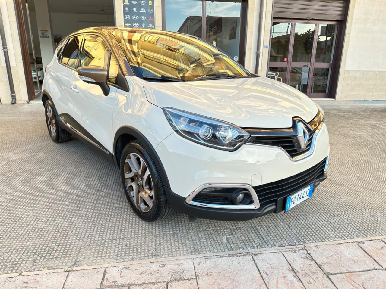 Renault Captur dCi 8V 110 CV Start&Stop Energy Iconic