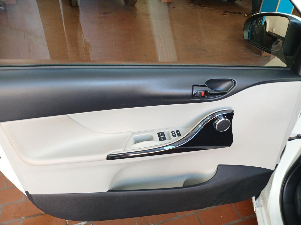 Toyota iQ 1.0 CVT Sol***AUTOMATICA 4 POOSTI ** KM 7 1 . 0 0 0 !!!!!*** 4 POSTI