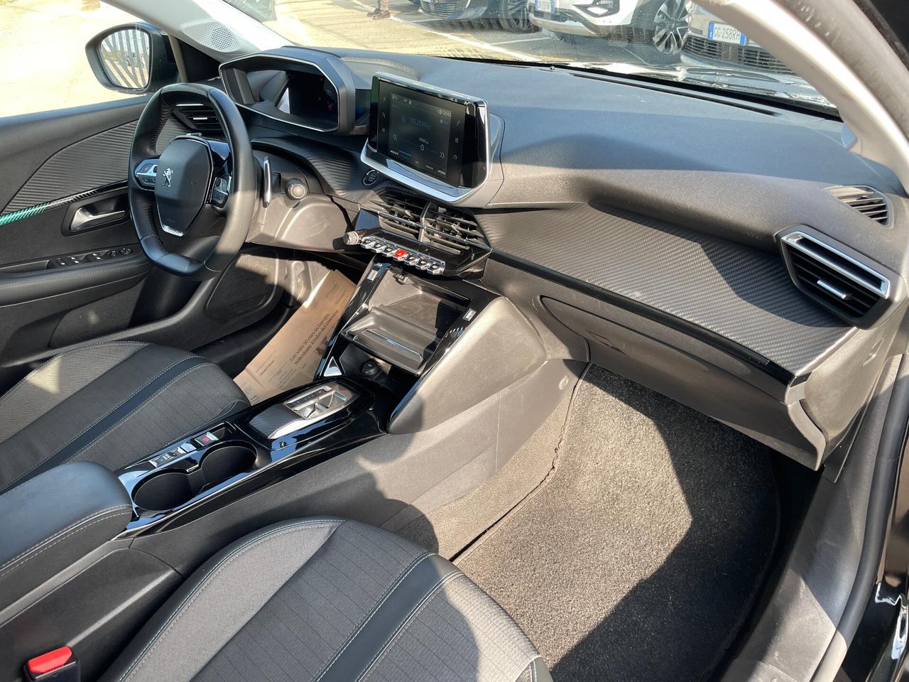 Peugeot 208 1.2 PureTech 100cv EAT8 5 porte Allure Pack