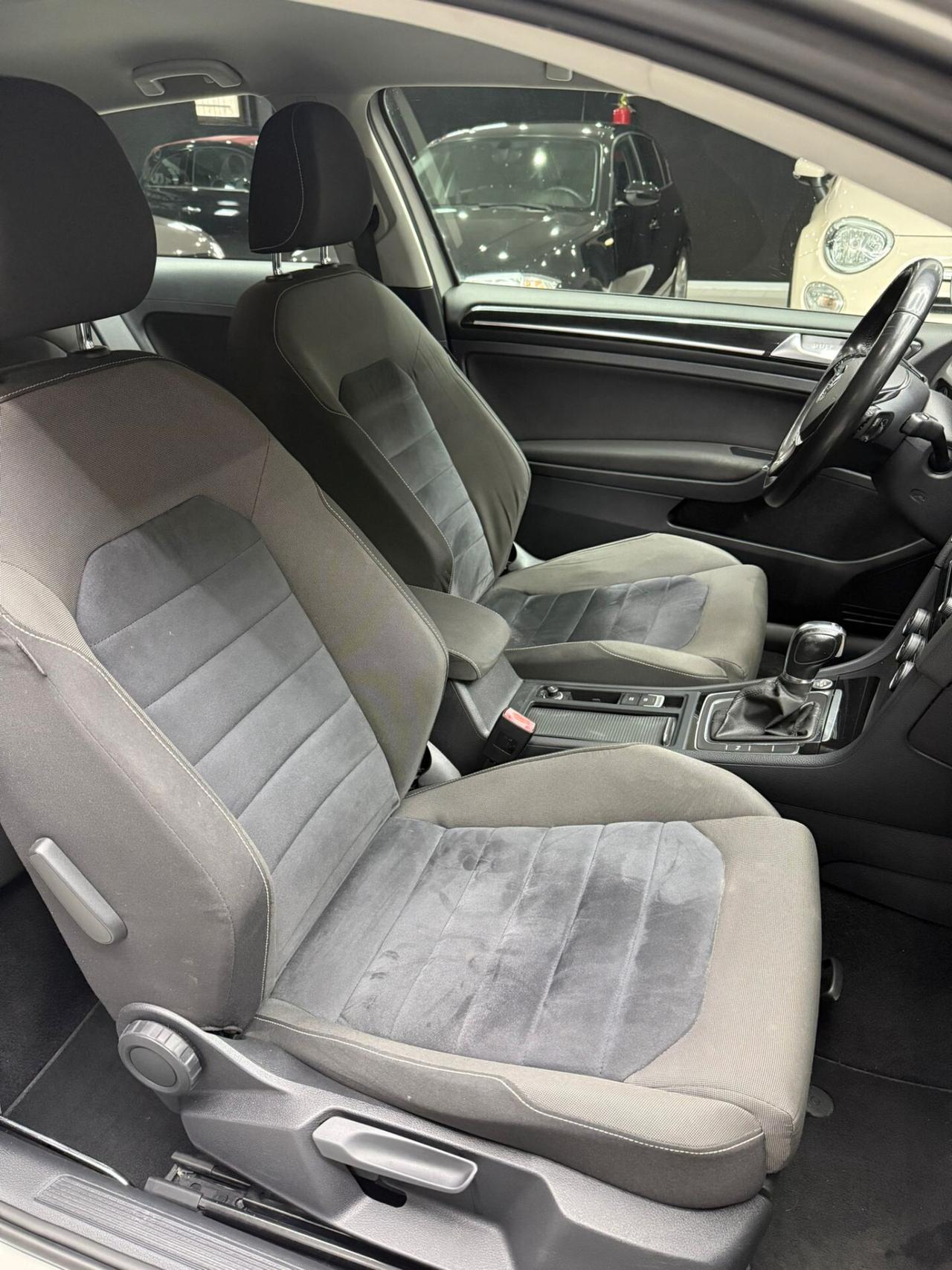 Volkswagen Golf 2.0 TDI DSG 3p. Highline BlueMotion Technology