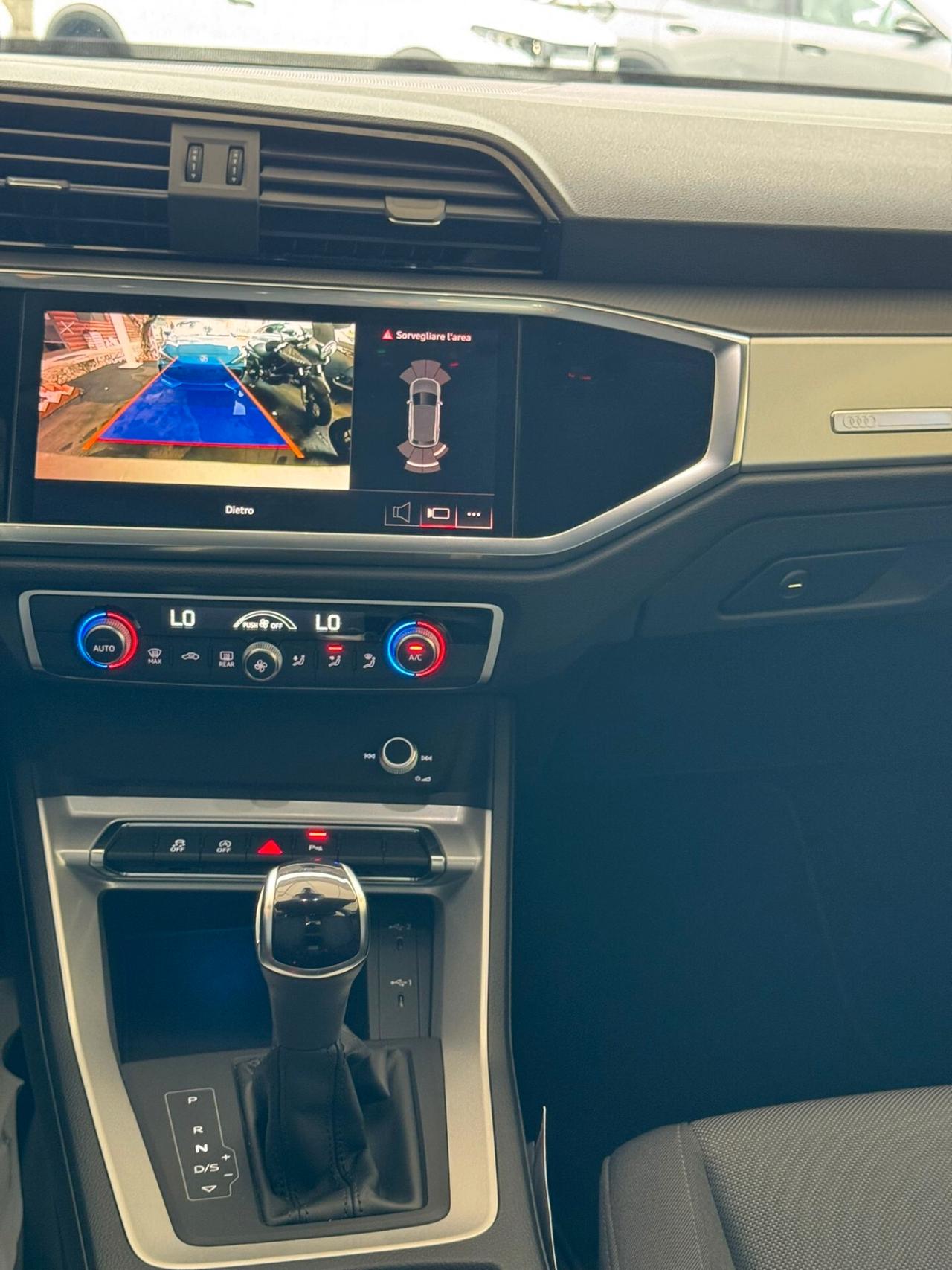 Audi Q3 35 TDI S tronic Business Advanced