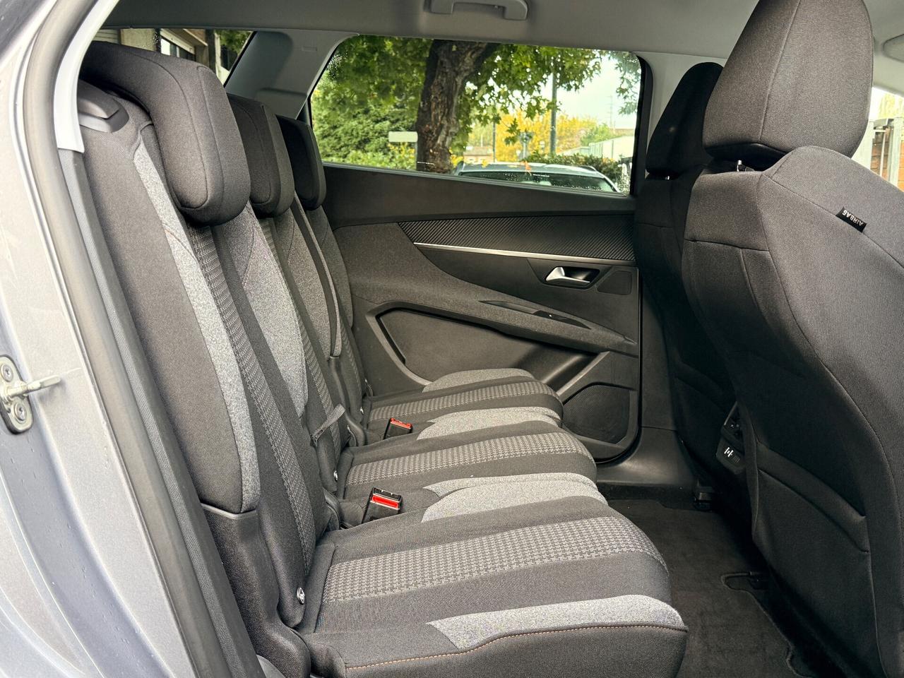 Peugeot 5008 BlueHDi 130 S&S EAT8 Allure