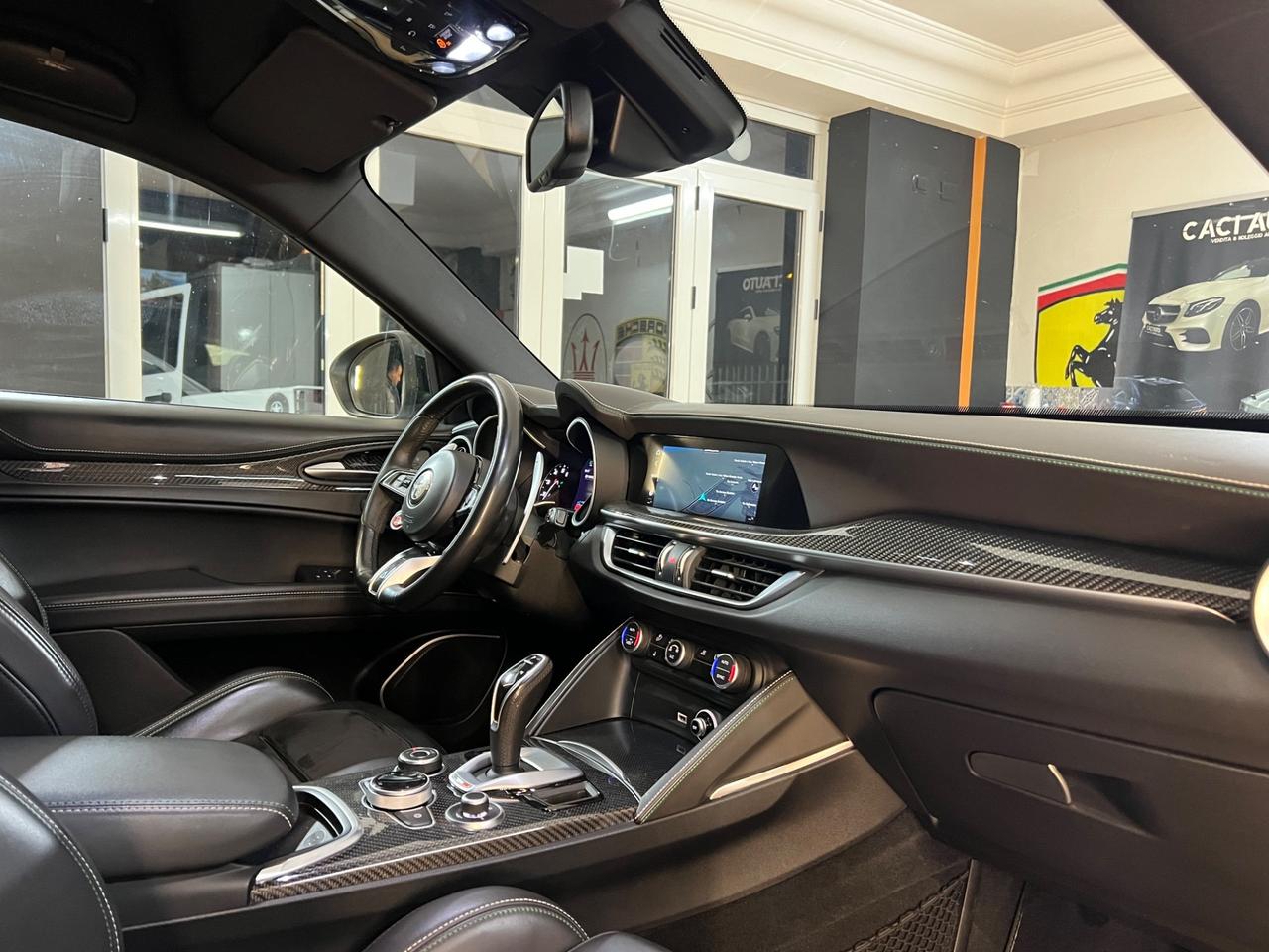 Alfa Romeo Stelvio 2.9 Bi-Turbo V6 510 CV AT8 Quadrifoglio