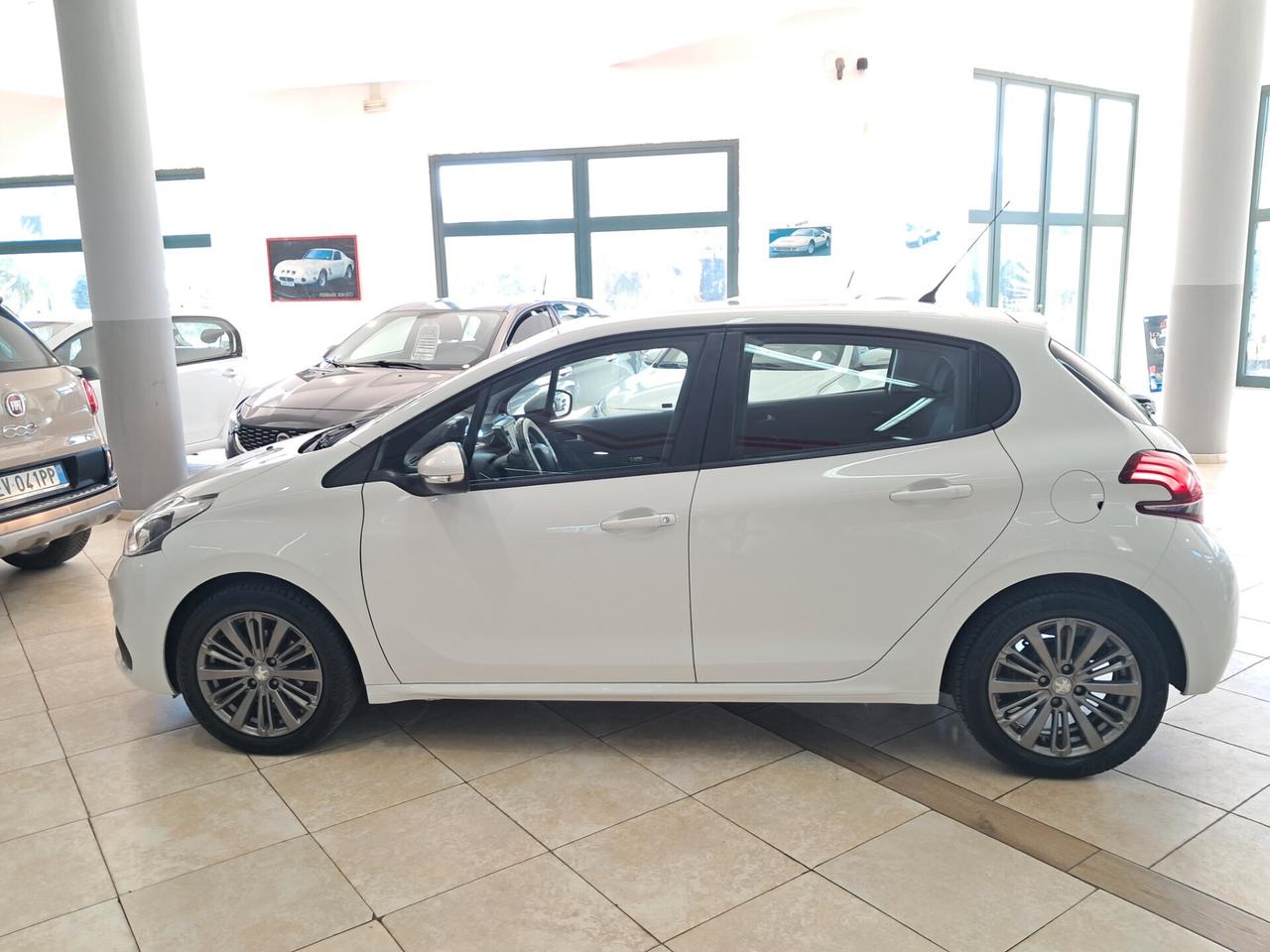 Peugeot 208 PureTech 82 5p. GPL Allure(Motore revisionato)