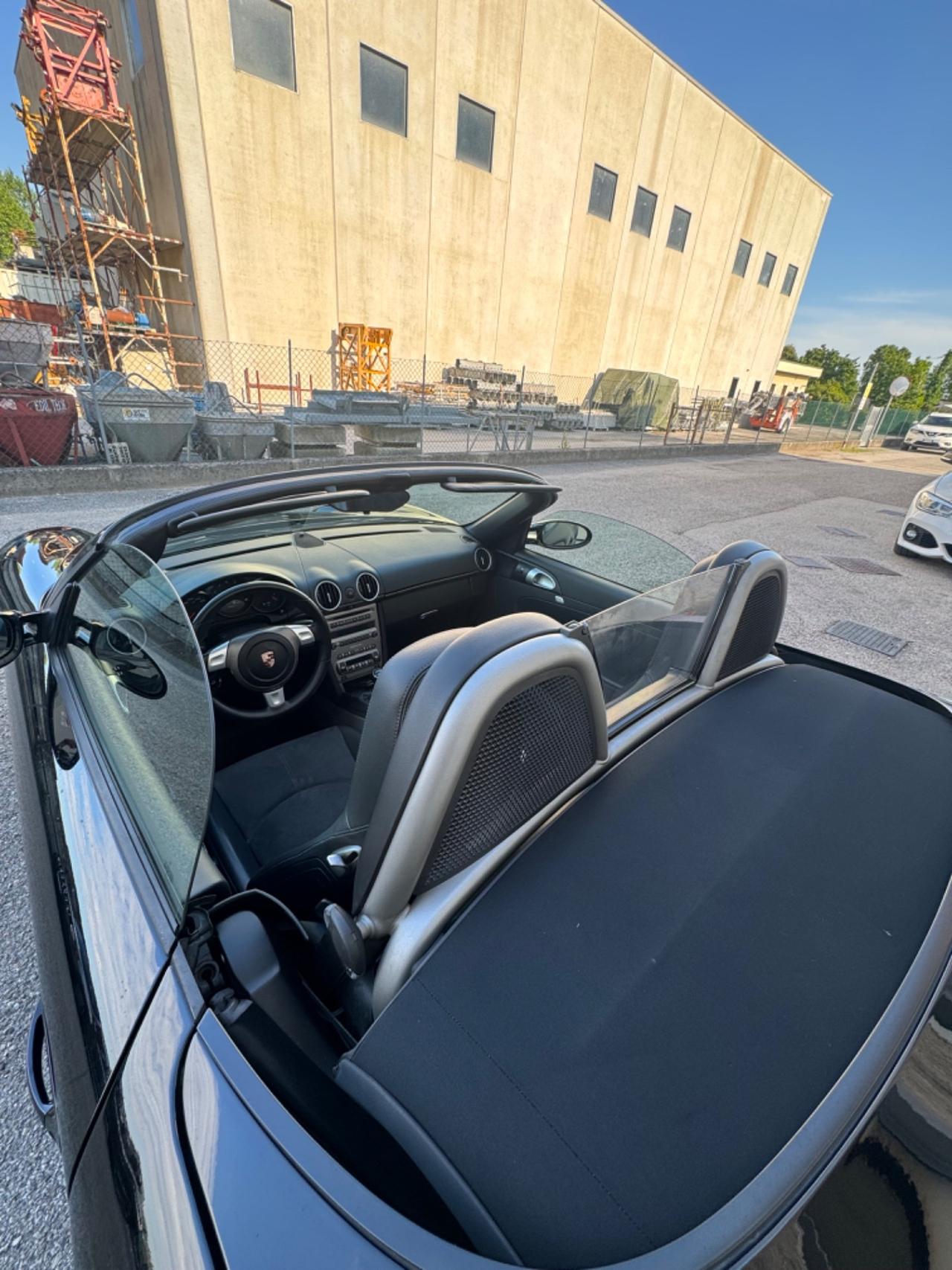 Porsche Boxster 2.7