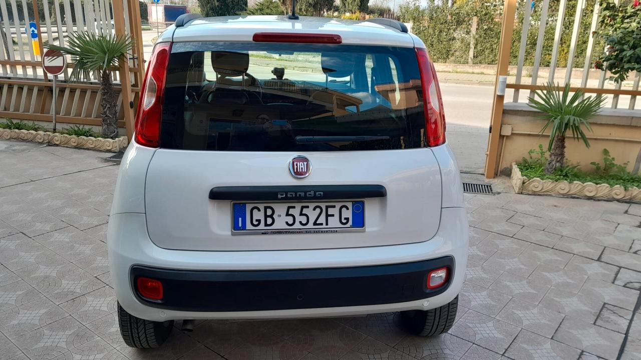 Fiat Panda 0.9 TwinAir Turbo Natural Power Lounge