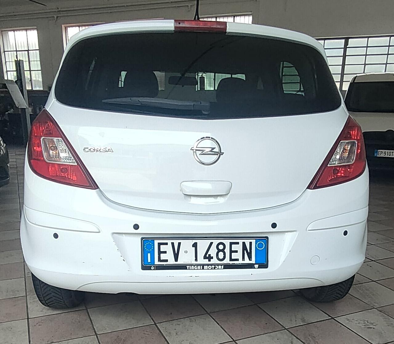Opel Corsa 1.2 85CV 5 porte GPL-TECH Edition