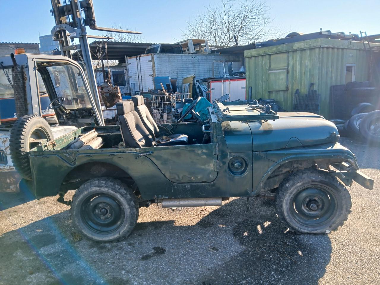 Jeep CJ-5 M 38 senza documenti motore smontato