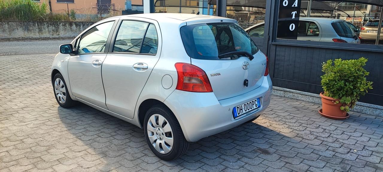 Toyota Yaris 1.3 5 porte Sol