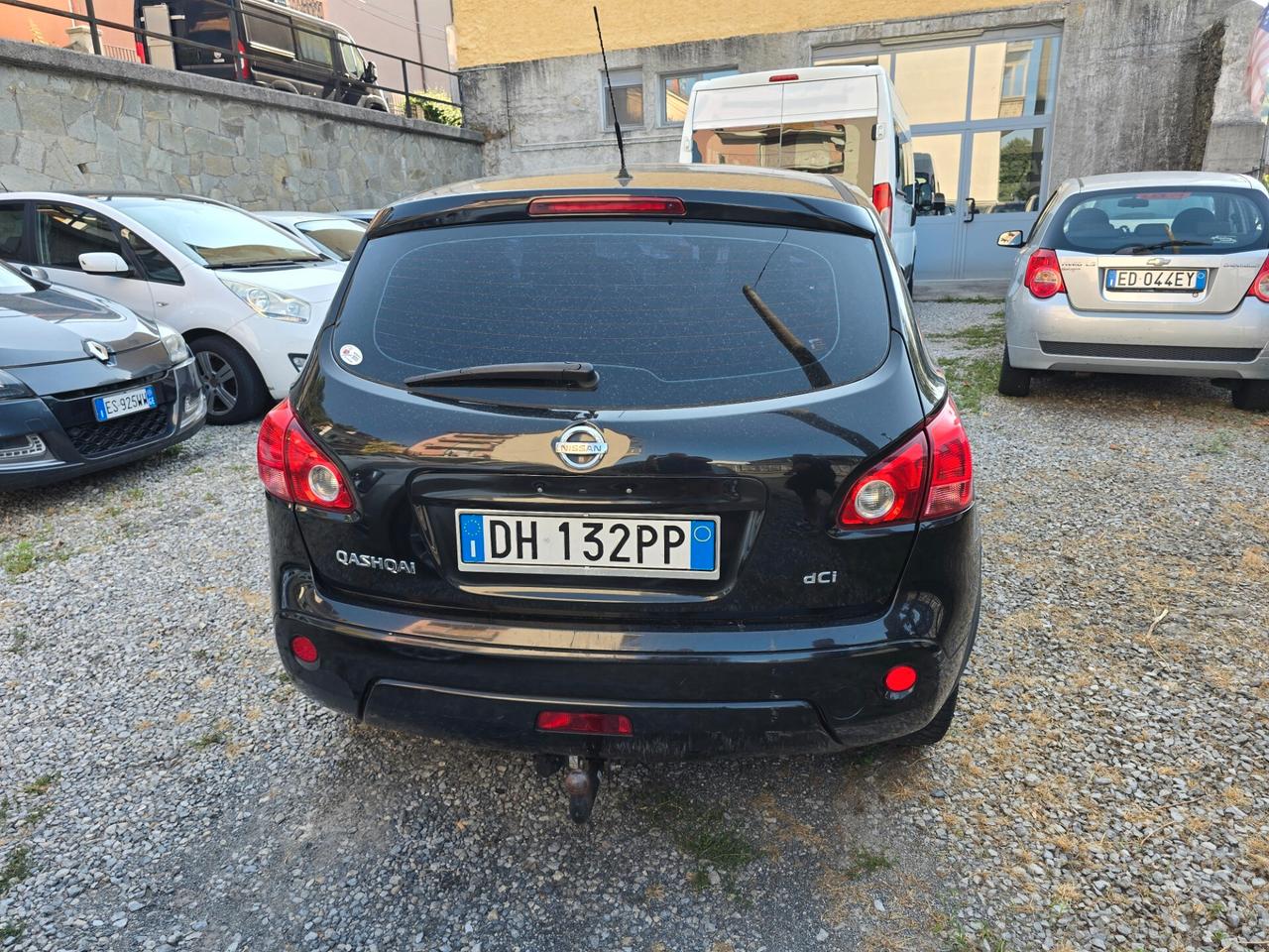 Nissan Qashqai 2.0 dCi DPF Visia 4x4