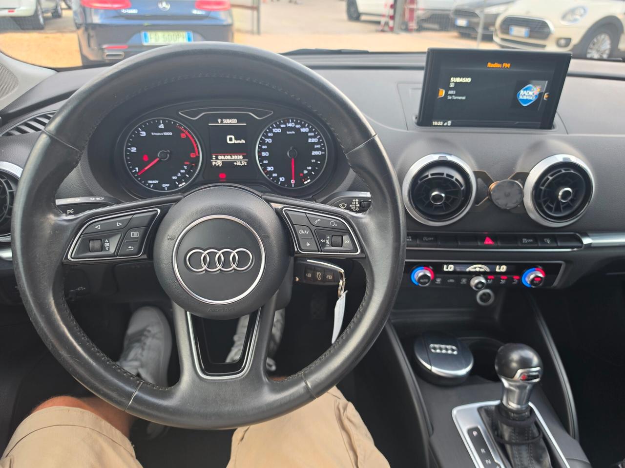 Audi A3 1.6 TDI S tronic Business neopatentati automatico