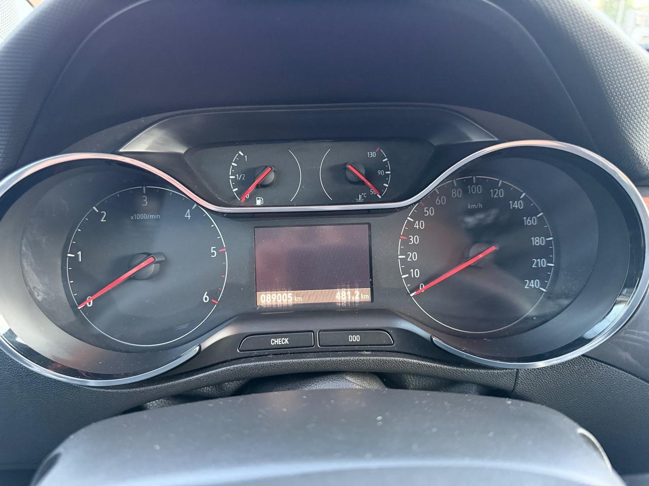 Opel Crossland X 1.6 Tdi 120 CV Solo 89000 Km