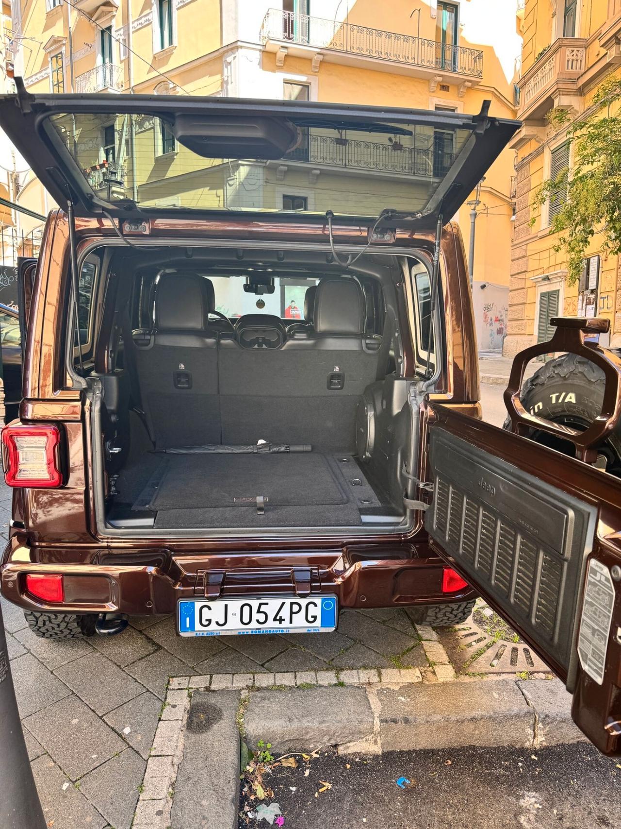 Jeep Wrangler Unlimited 2.2 Mjt II Sahara