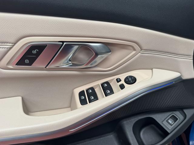 BMW 320 d xDrive Touring Luxury iva deducibile