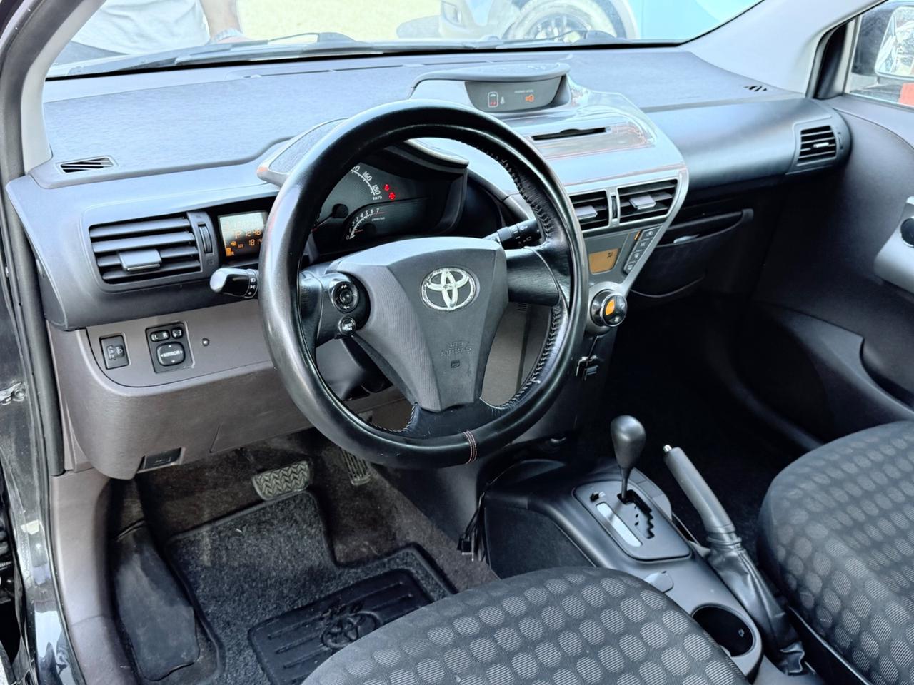 Toyota iQ 1.0/rate/permute/garanzia